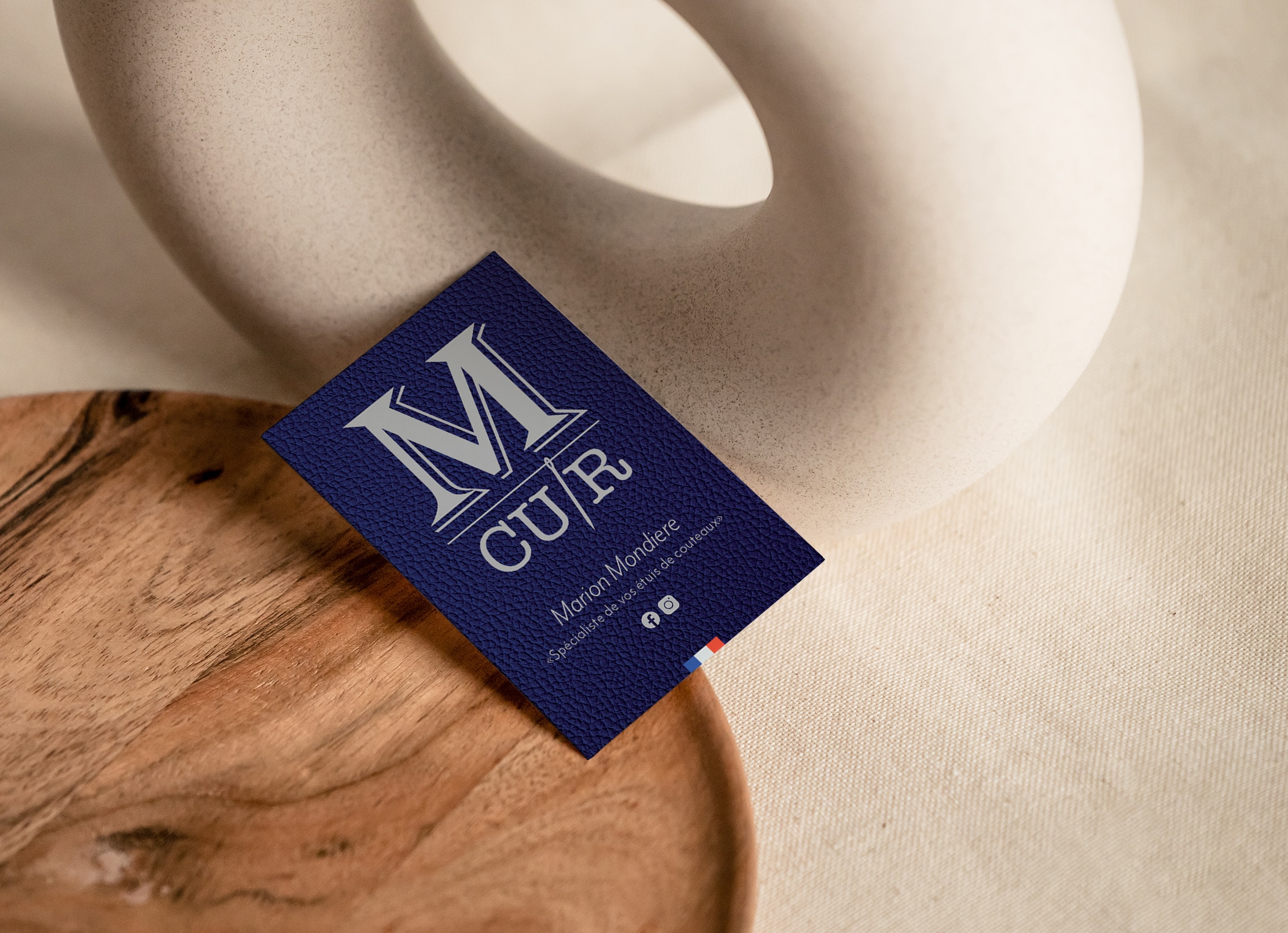 Cartes de visite MCuir, maroquinier à Saint-Rémy-sur-Durolle